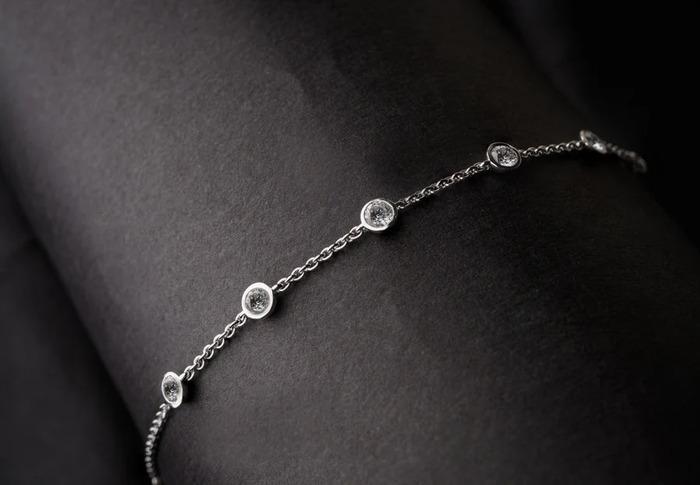 Shop Lab Grown Diamond Bracelet & Bangle Online - Conscious Carat